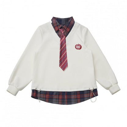 White Sweatshirt with Two-piece Apple Brooch
