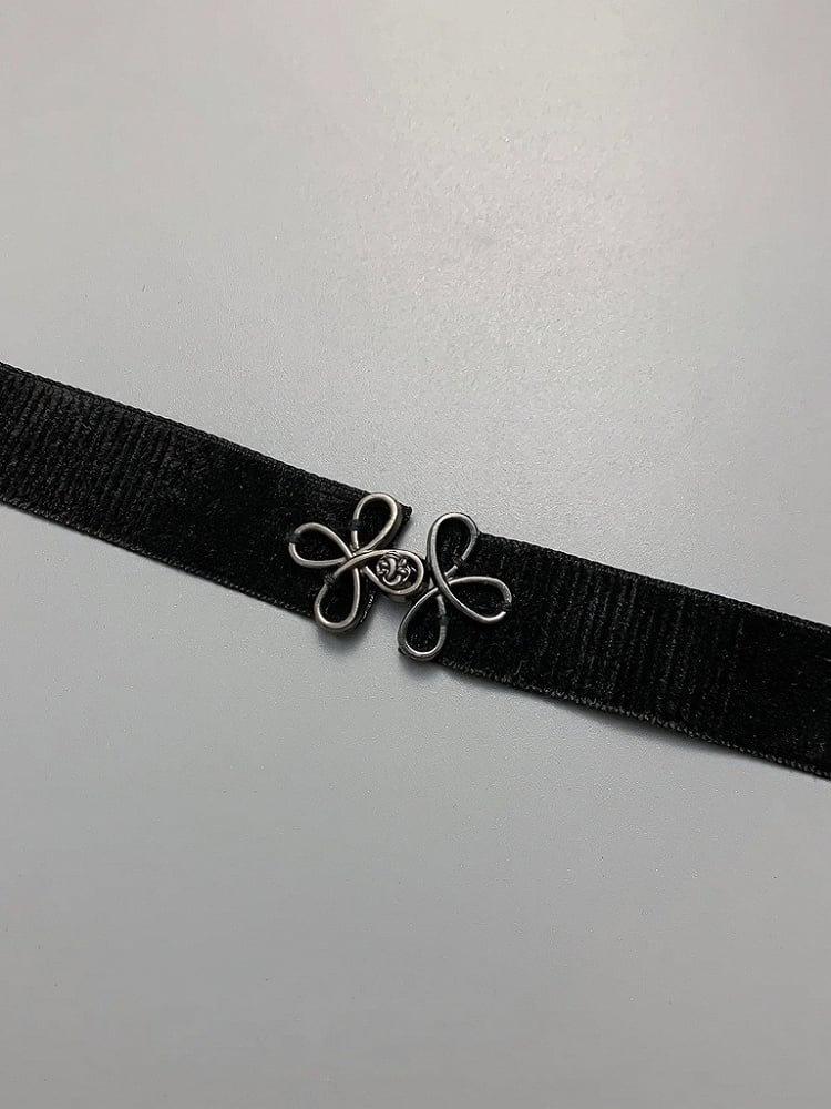 Black Velvet Choker with Metal Floral Charm - YSHXS