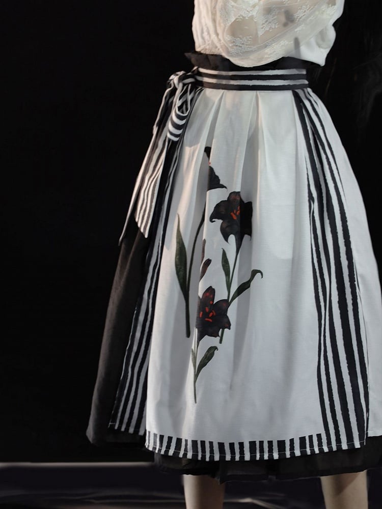 Black Lolita Striped Lily White Midi Elegant Print Skirt and