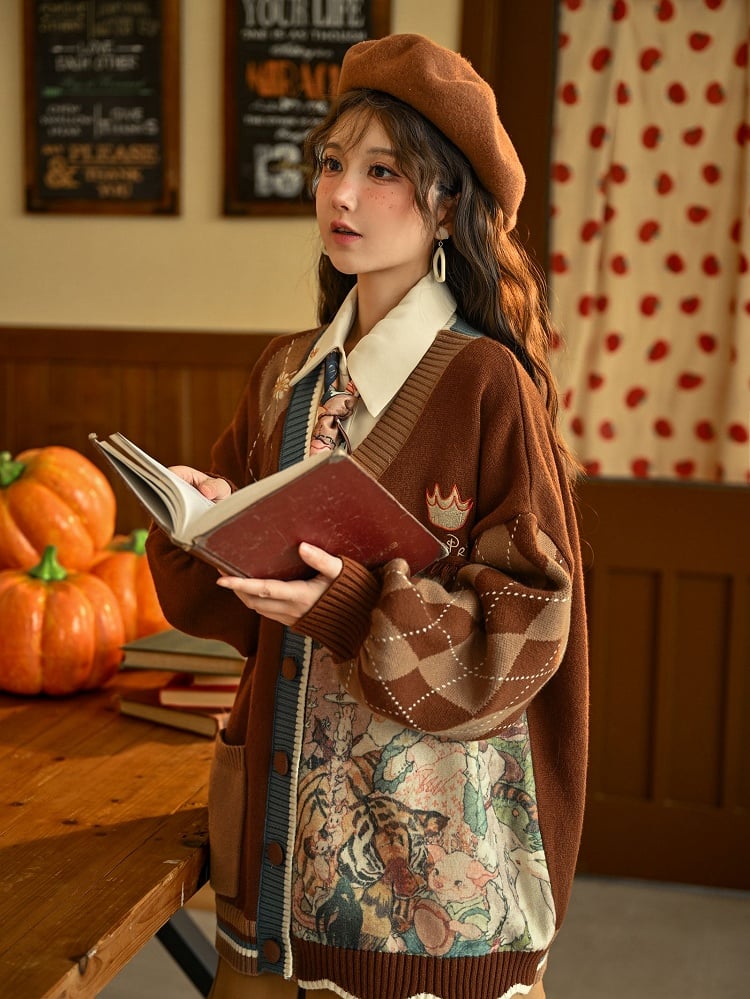 Braune Strickjacke mit Stickerei und Gänseblümchen