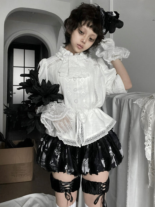 Neckline Blouse Lolita Closed Ruffle with White Hem