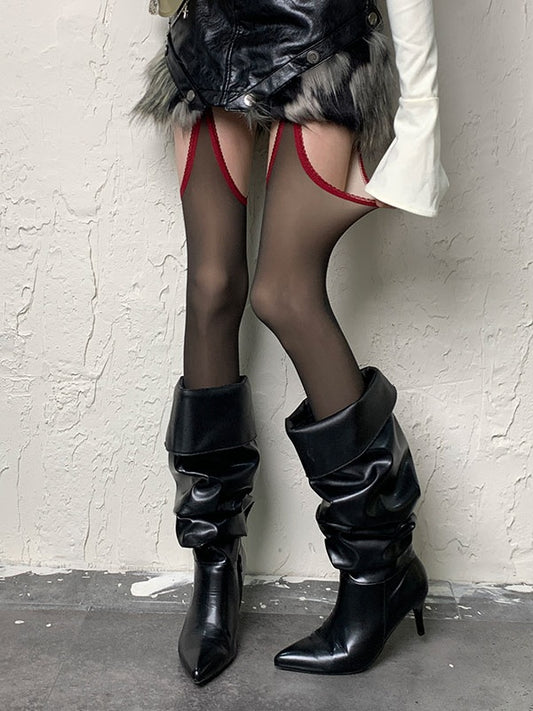 パンクなブラック＆レッドのY2Kサスペンダータイツ