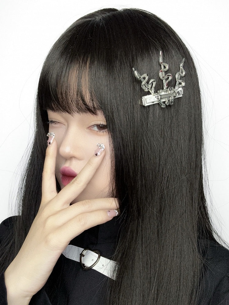 Metal Snake Clip Cross Hair Gothic