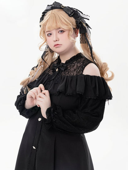 Schwarzes Jirai Kei-Kleid mit Illusionsausschnitt, ausgeschnittenen Schultern und langen Ärmeln und Fliege