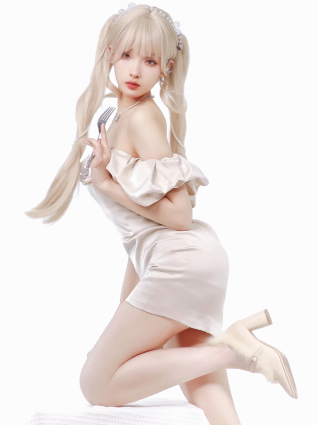 Off-Shoulder Champagne Ruffled Color Tube Top Dress