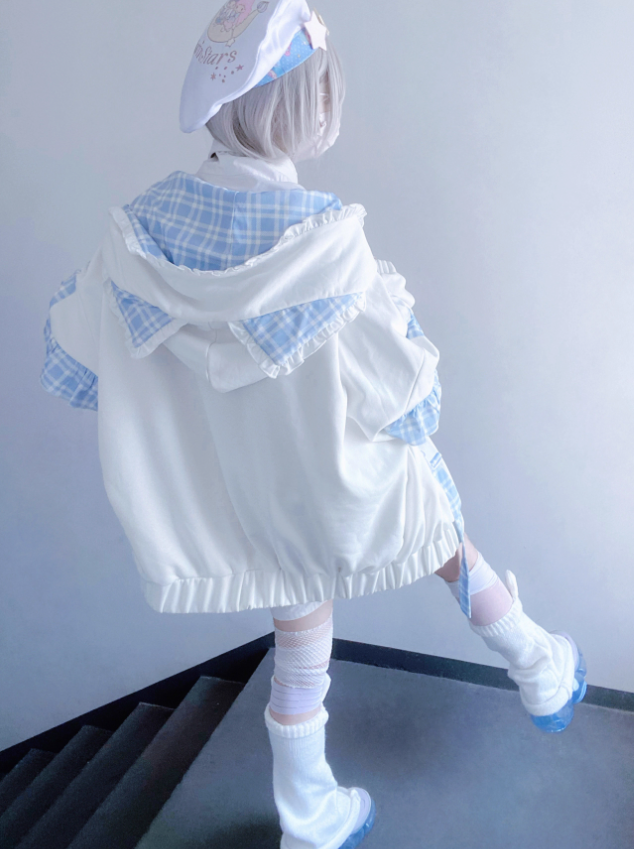 Subculture – Kapuzenpullover mit Katzen-Print und Kapuze über den Ohren