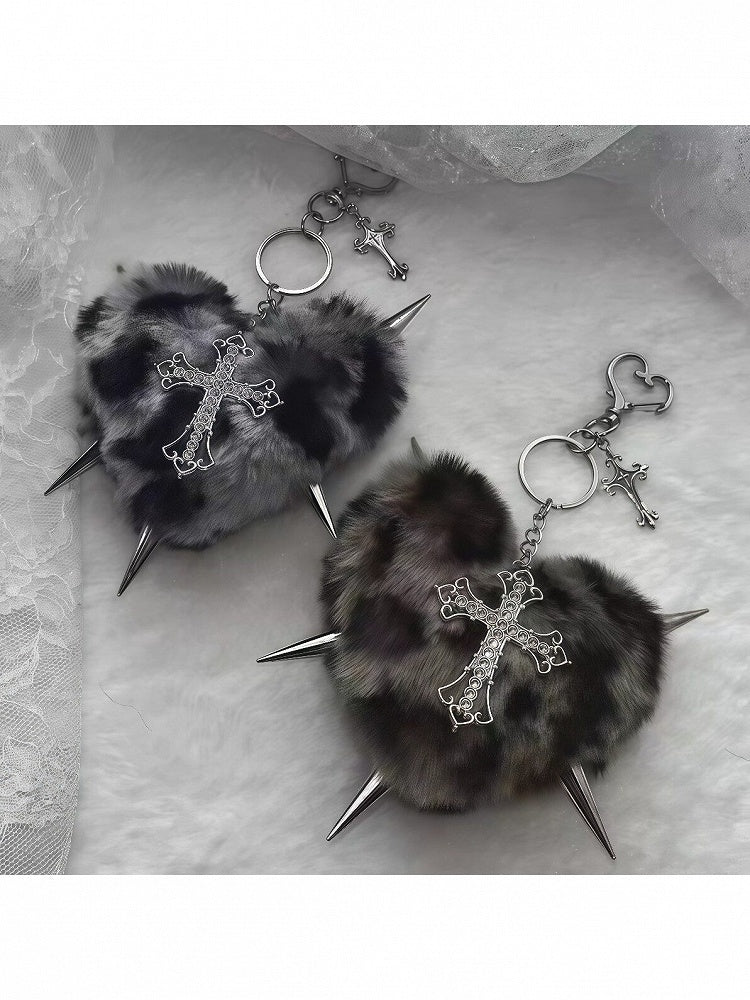 Porte-clés cœur en peluche Y2K avec pics croisés - Kiwi Store