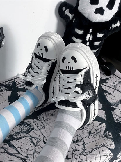 with Lace-up Sneakers White Flag Closure Black Ghost Y2K