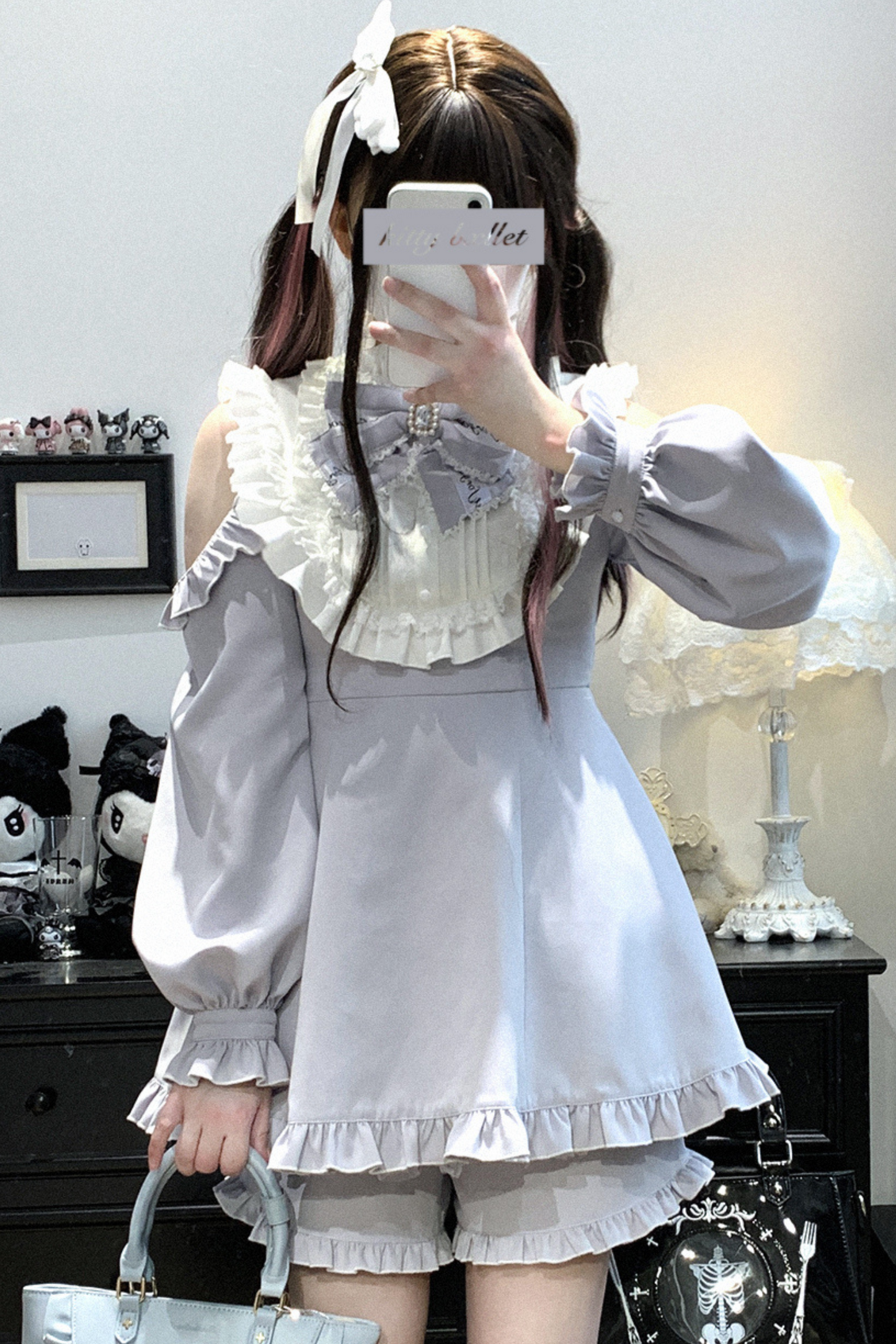 Ruffle + Princess Ribbon Top Off-Shoulder Shorts