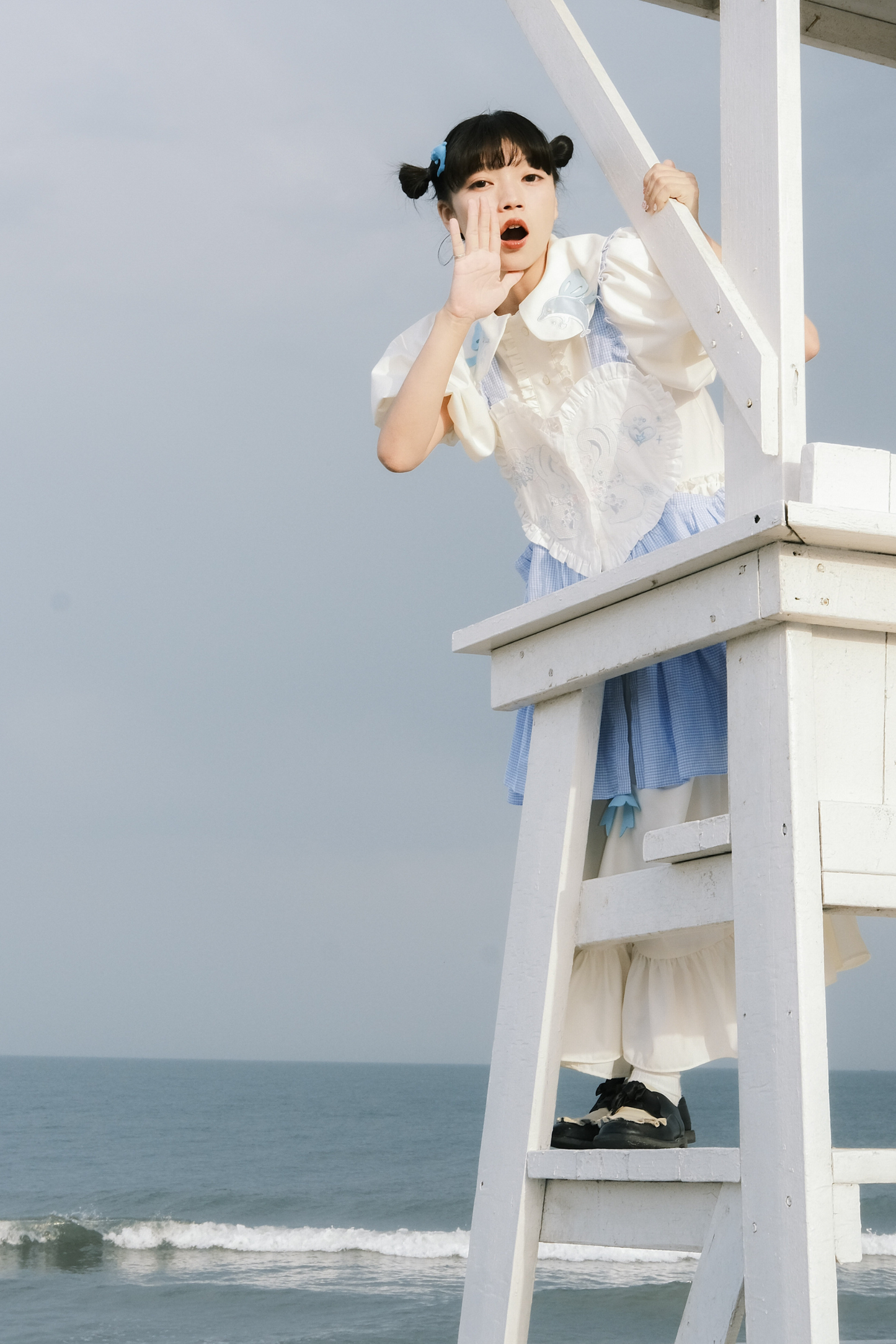 Prinzessinnenkleid mit Ballonärmeln und Schleife