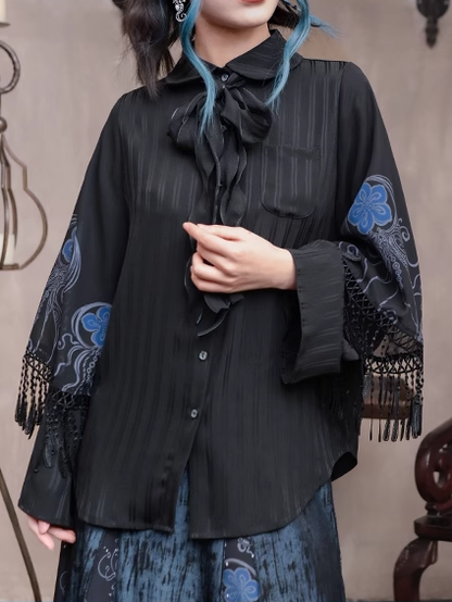 襟付きクラゲ風プリントブラウス、セルフタイ付きブルーピーターブラックパンボウタッセルカフスチャイナドレス