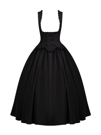 Elegantes Bustier-Pulloverkleid mit schwarzem Rand und Rüschen unter dem Rockbesatz, klassische Lolita-Scalloped