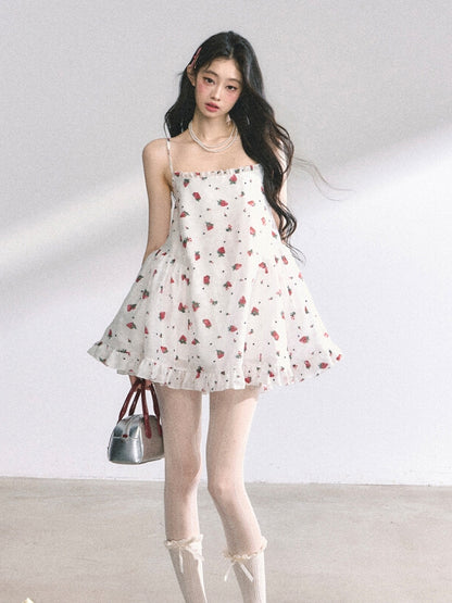 Print Mini Neck Sweet Strawberry Cami Kleid Weiß Quadrat