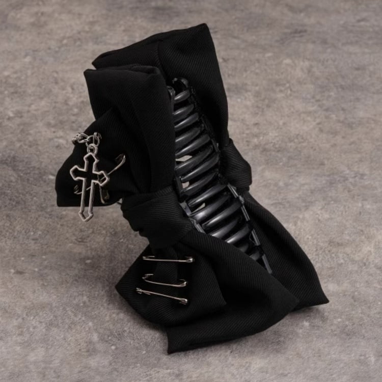 Pins Chain Claw Cross Clip Decorated Gothic with Black Bow