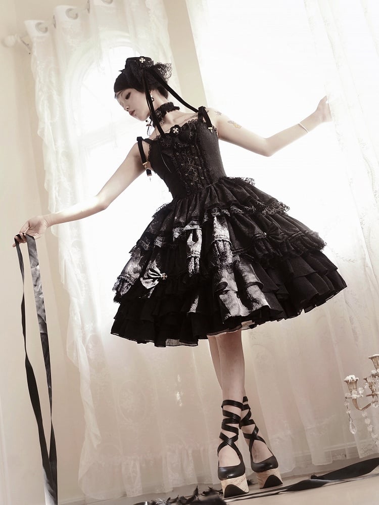Kuro Lolita Natural Waist Princess Corset Jumper Skirt in Black, Size S - Golden Koi Forest
