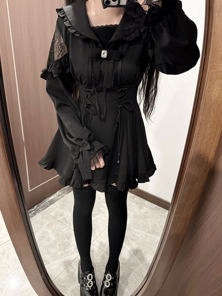 Matrosenkragen, Kleid mit Schnürdetail, Shorts mit Rüschenbesatz, Fliege