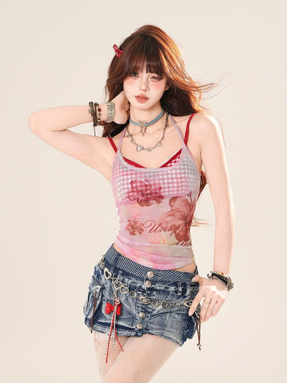 ピンク/ブルーの花柄セミシースルーホルターネックトップスとレッドチェック柄キャミソールセット