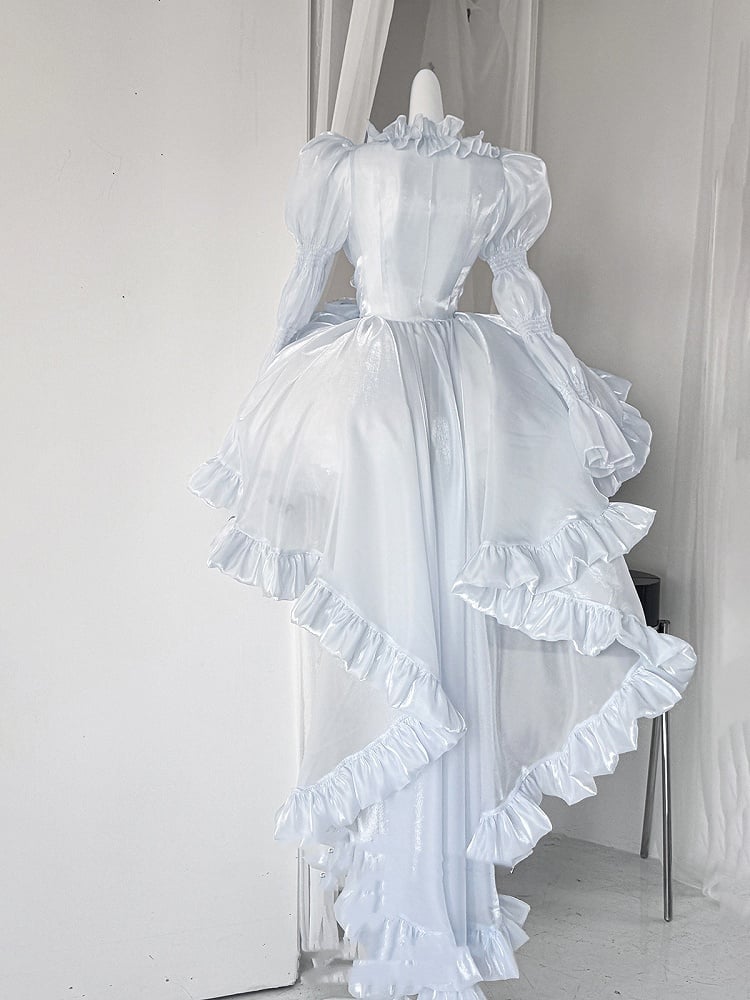 フリル付きロング丈トップス、袖はシアー、裾はカスケーディングヘム、ブルー