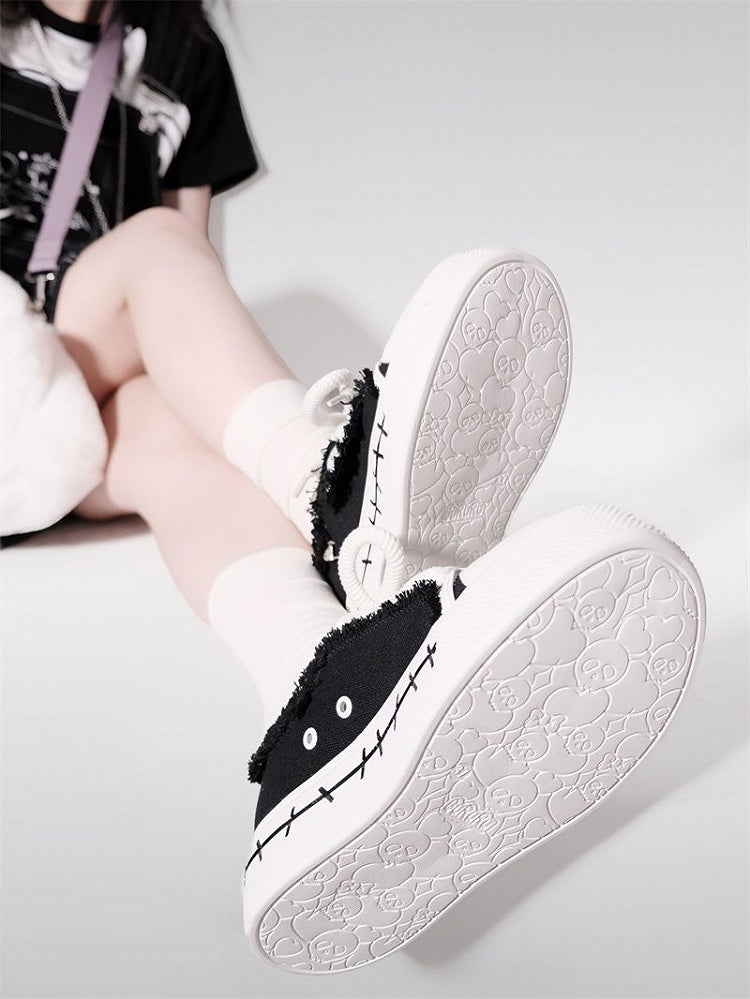 Sneakers Cute Black Ghost Platform Canvas and White
