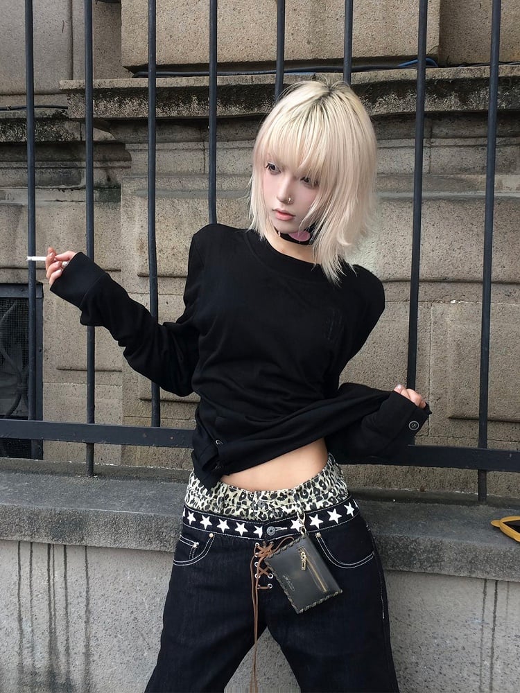 Black Button Details Crewneck Sweatshirt with in