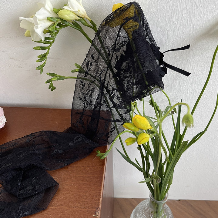 Overknee-Strümpfe mit Rosettenspitze Weiß/Schwarz/Beige