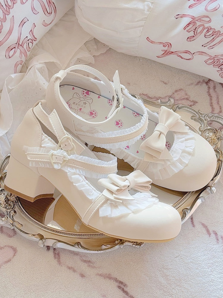 Mid-heel Sweet Lolita Off-white Shoes with Decorative Heart Snap & Bow Decor