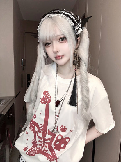 Punk Guitar Print Red Rock and Jirai Kei T-Shirt with Guitar Pick Necklace White