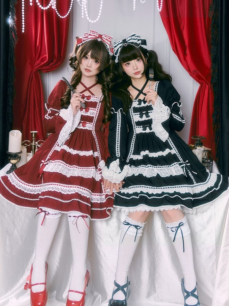 Christmas Red / Black Juliette Sleeve Old School Lolita Dress with Opulent Lace & Bow Accents