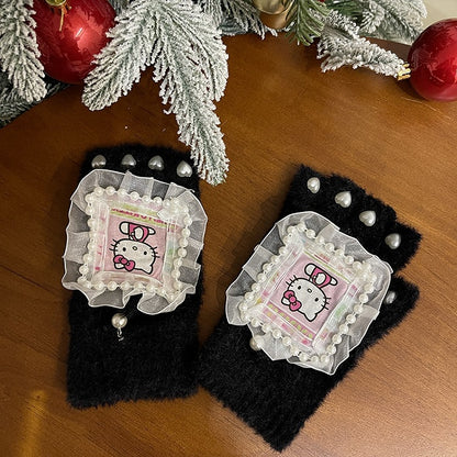 Schwarz/Weiße Plüschhandschuhe mit süßem Kätzchen-Print, Herzperlen, Spitzendetails