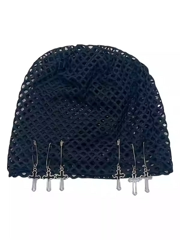 Charm Schwarze Beanie Details Pin Y2K Design Kreuz Fischnetz