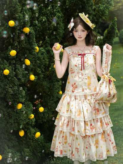 クリーム色のスカートプリントのティアードロリータ、甘いフルーツとデザート