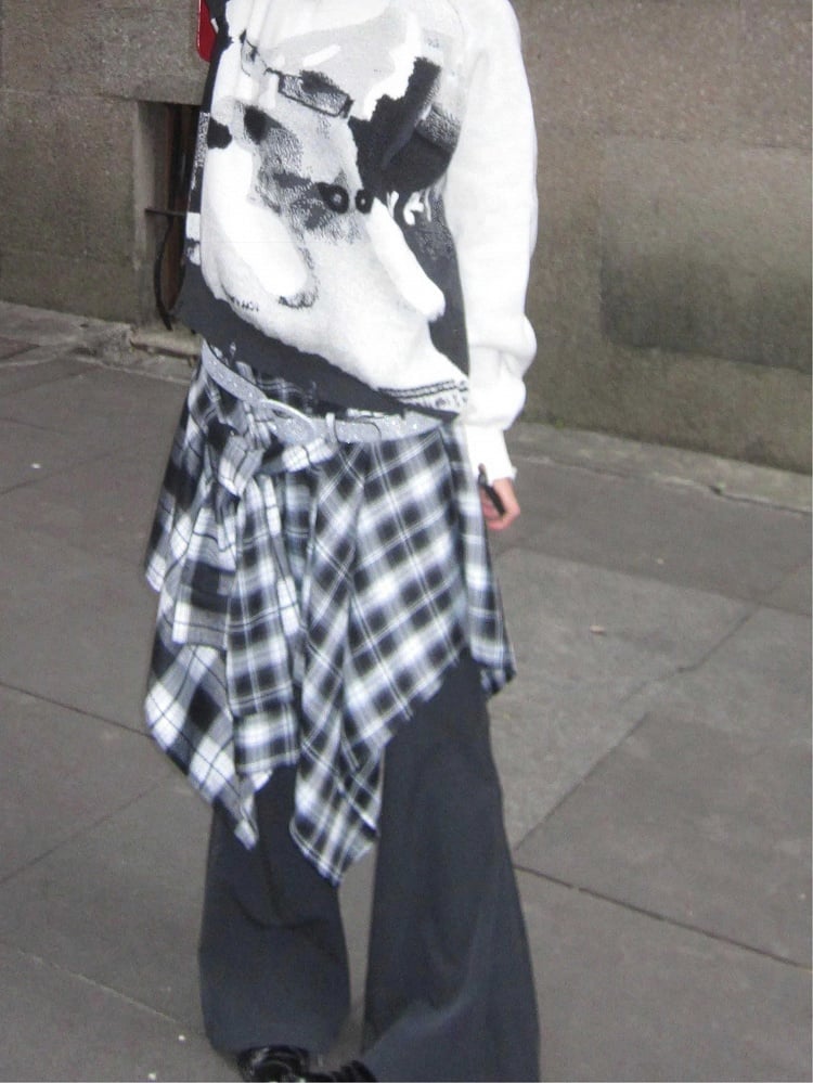 Plaid A-Line Handkerchief Skirt Black White with Hem