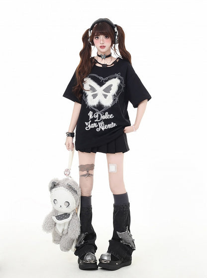 豪華な蝶のアップリケ、蝶のネックライン、ブラックデザイン、ビタースイートTシャツ