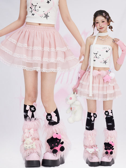 ピンクのレーストリムティアードミニスカート