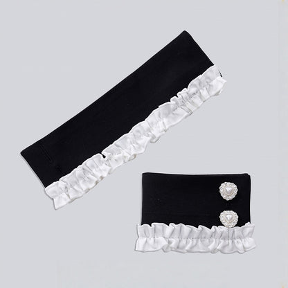 Jirai-kei Maid 4-Piece Set: Dress, Wrist Cuffs, Bloomers, Apron - Fluffy Heart
