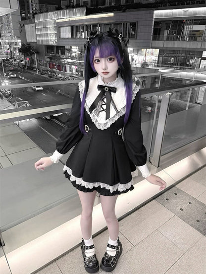 Lace Buckles Trim Two-Piece Top White Kei Set Matching Heart Jirai with Waist | Shorts Black