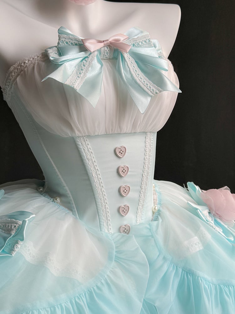 Grünes, trägerloses, bauschiges Balletcore-Kleid mit Taillenstäbchen