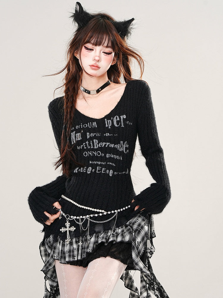 ピンク/ブラックレター アシンメトリー ディストレスヘム Vネック スリムフィット セーター