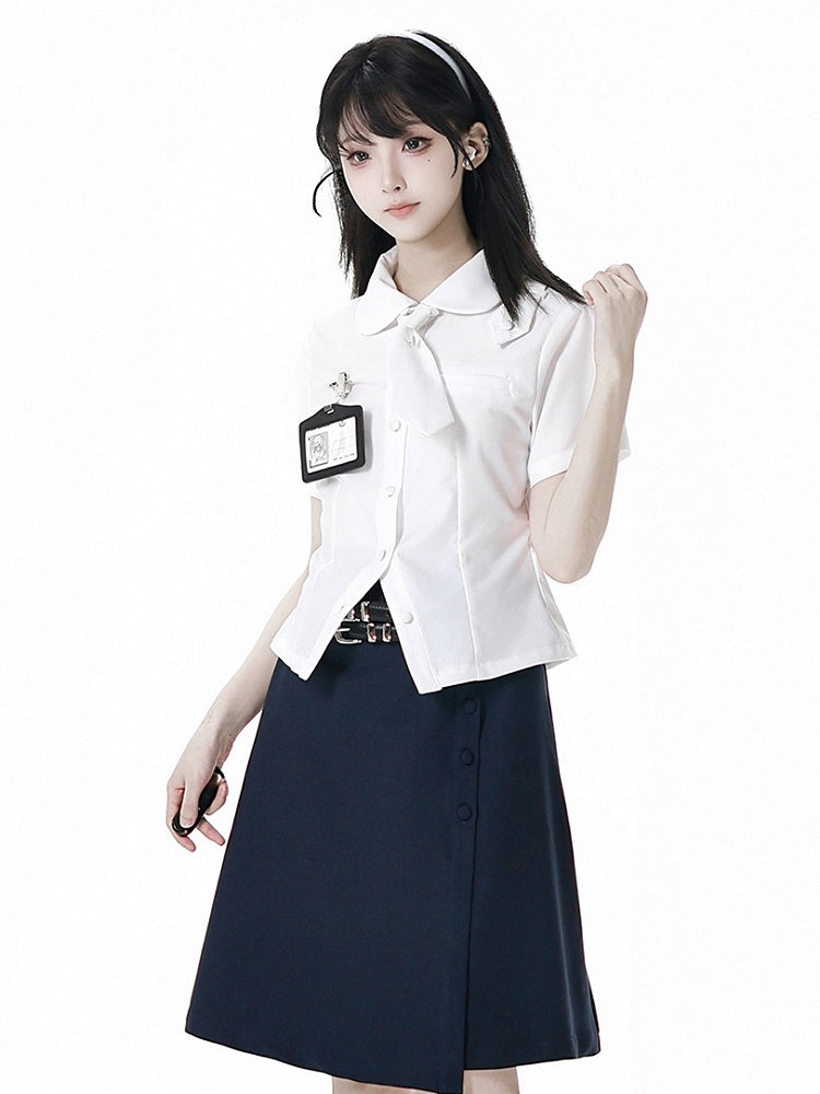 ホワイトピーターパンカラー半袖シャツネクタイとホルダーカード付き