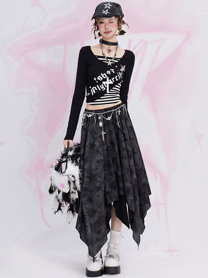 Zweiteiliges, gestreiftes Oberteil mit langen Ärmeln und schwarzem Buchstabendruck