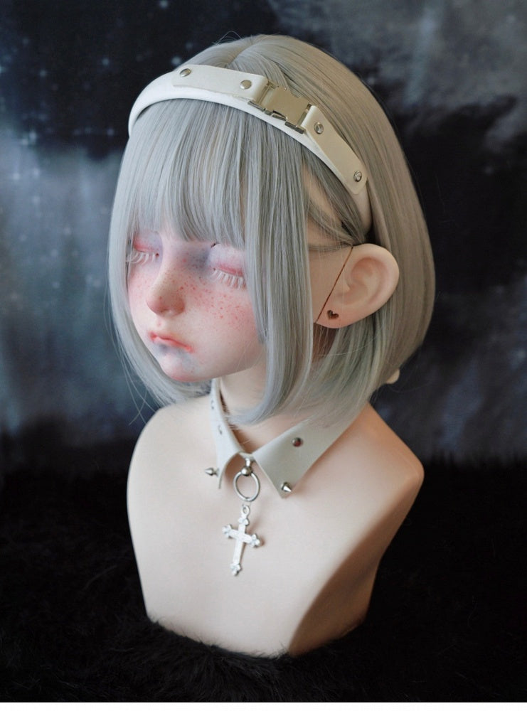 ホワイトハンドメイドメタルバックルスタッドKC