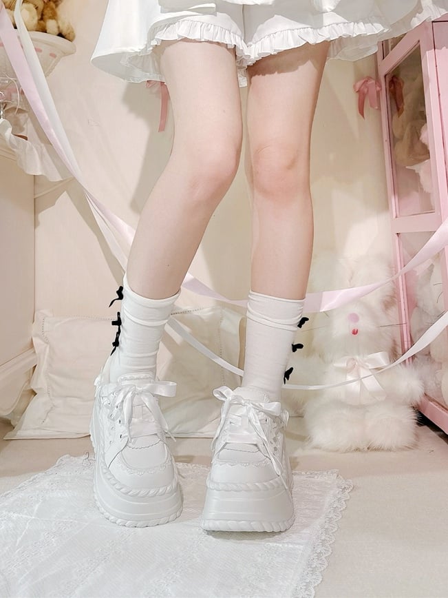 Buttercream White Kawaii Platform Lace-Up Edging Sneakers Classic - Ruffle