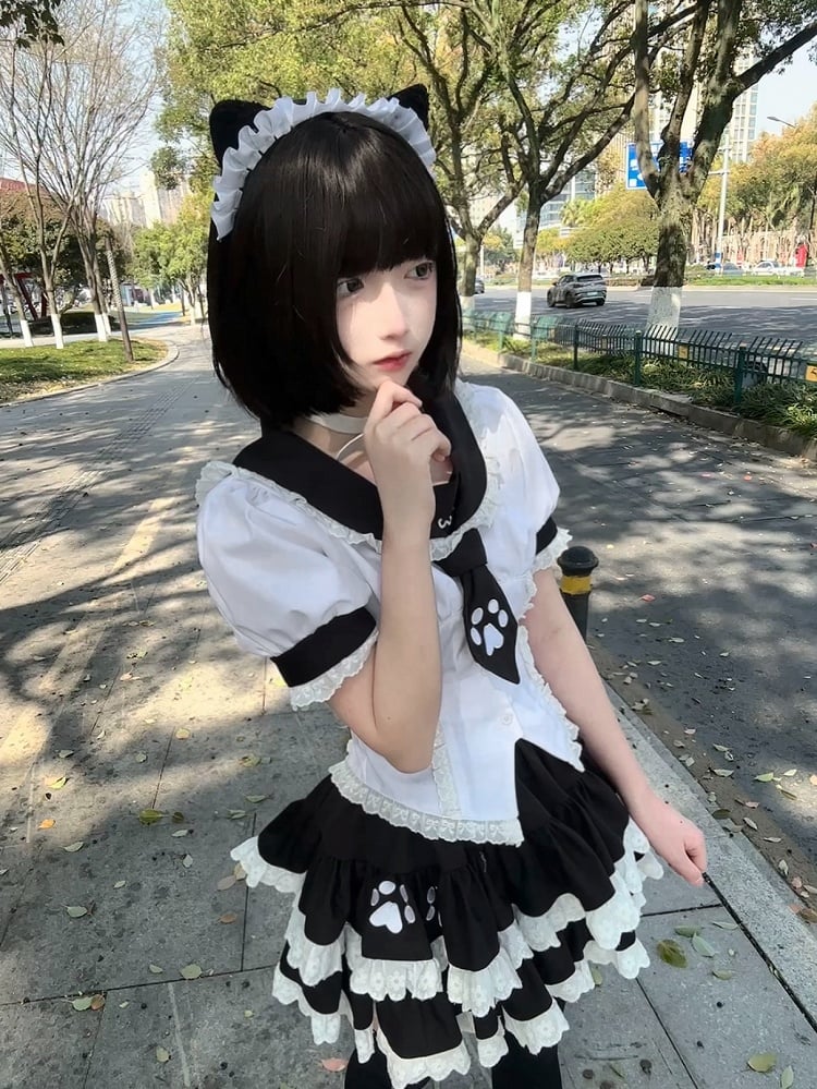 T-shirt Collar Sailor with White Tie Black Paw Kitty-Ear Embroidered