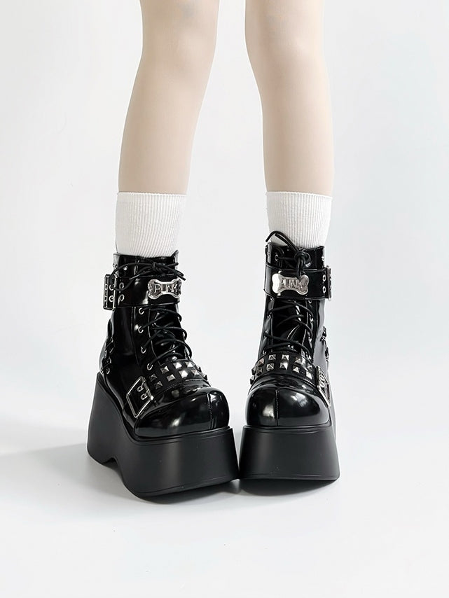 Bone with Design And Punk Studded Platform Black Lace-Up Polished Accents Details Boots PU Buckle -