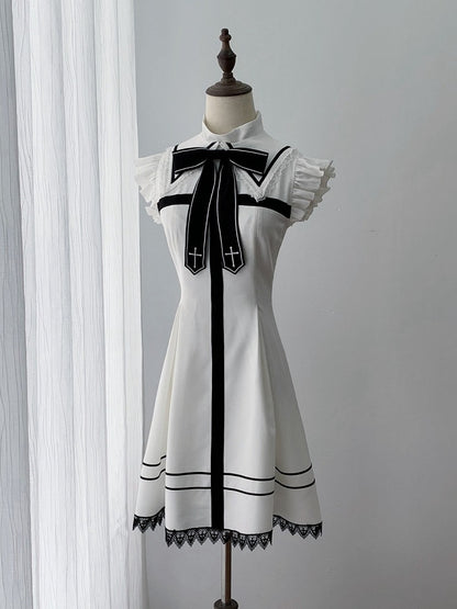 Jirai Kei Two-Tone Dress Set with Flutter Sleeves, Lace, Collar & Cross Bow - Ekomi