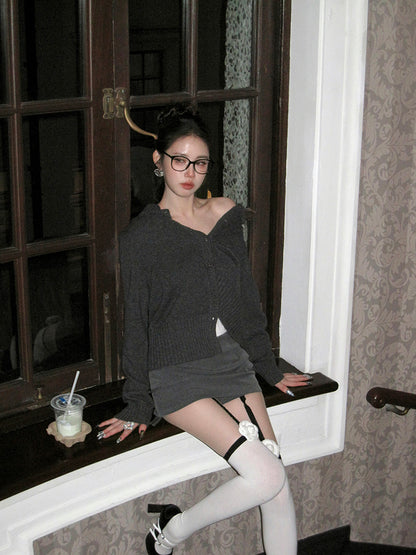 Trendy Stockings Camellia Decor White Suspender  with Creamy