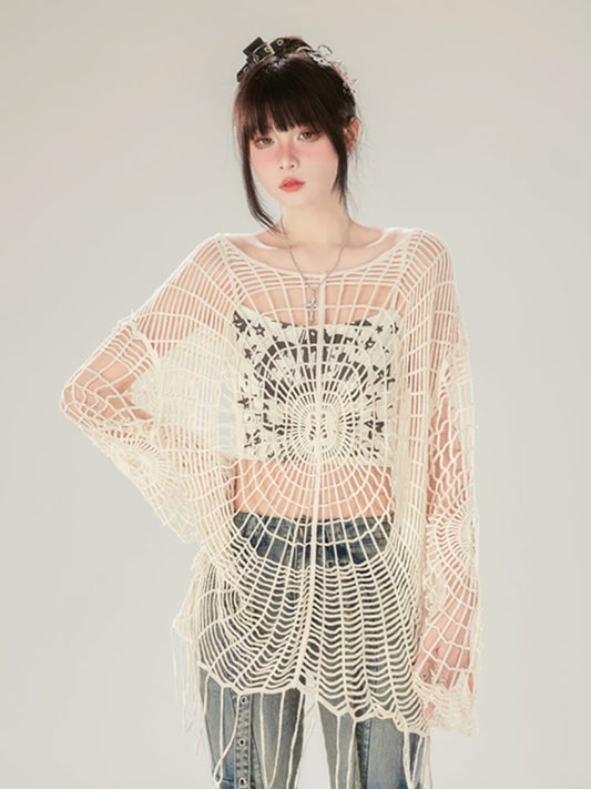 Aprikose/Schwarzes lockeres Oberteil mit Spinnennetz-Design