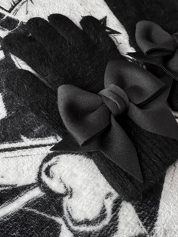 Gothic Details at Gloves Cutout Pads Black Finger Bowknot