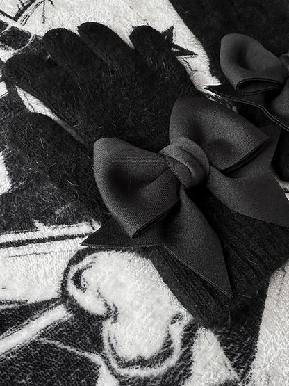 Gothic Details at Gloves Cutout Pads Black Finger Bowknot