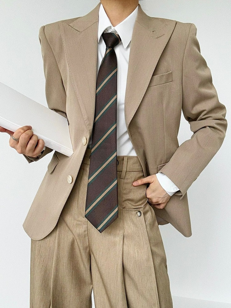 Vintage Notched Blazer with Slim-fitting Khaki Ouji Unisex Lolita Collar